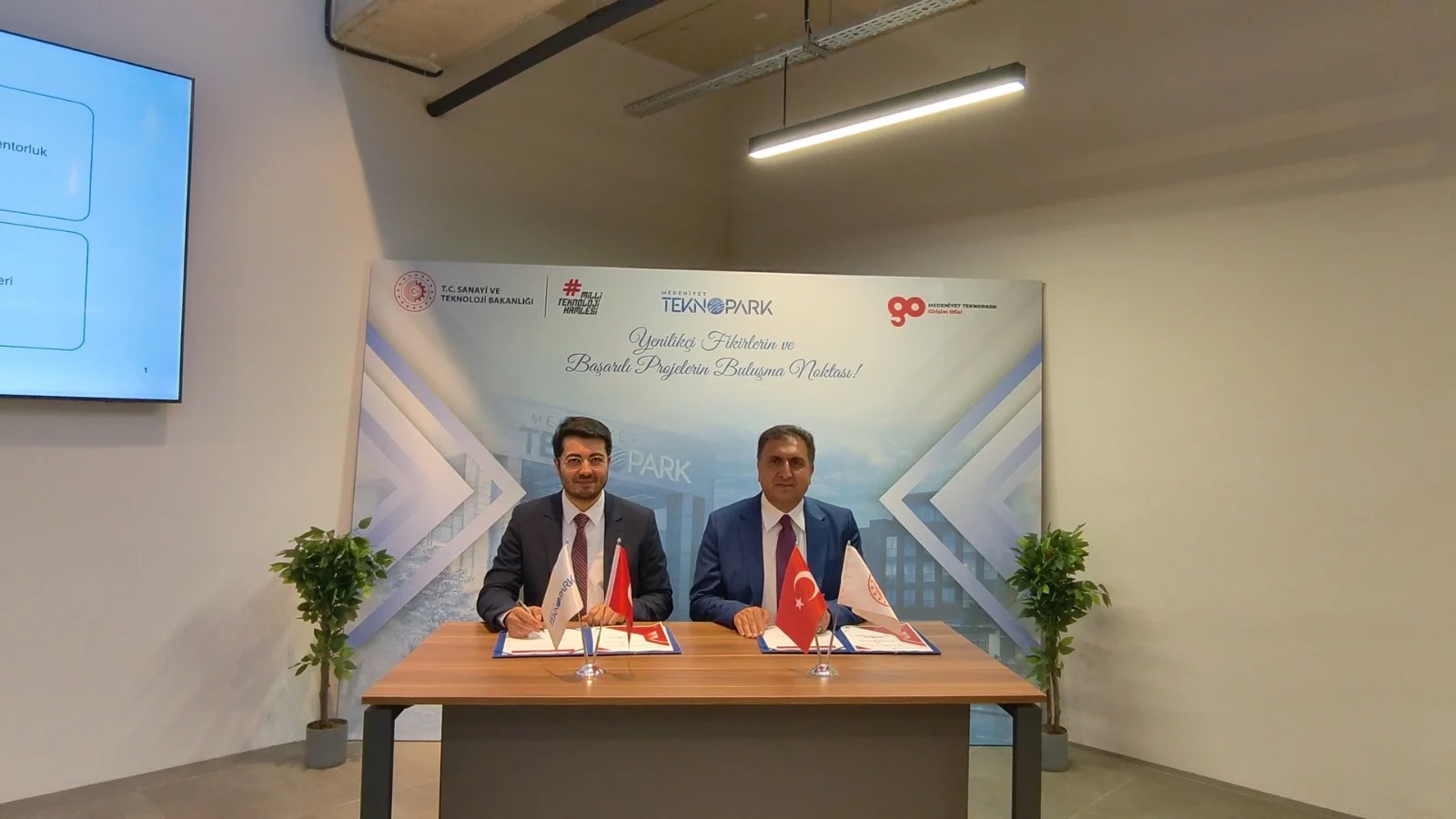 Medeniyet Teknopark ile İstanbul İl Milli Eğitim Müdürlüğü Arasında İş Birliği Protokolü İmzalandı